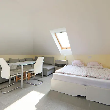 Elisabeta 02 By Interhome Apartament Balatonoszod